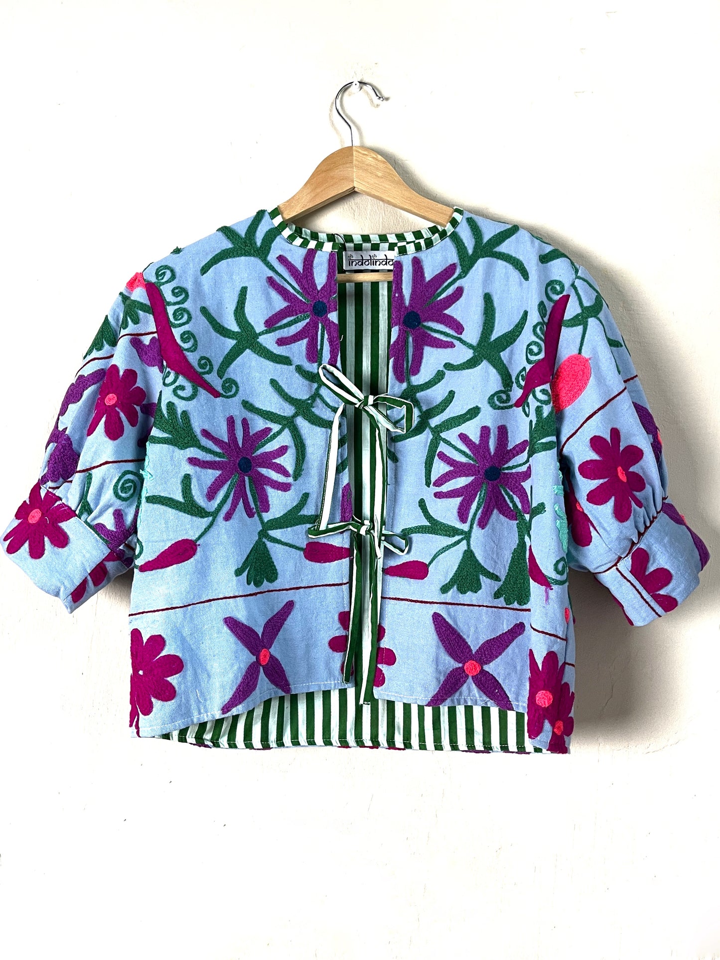 chaqueta bordada | manga corta
