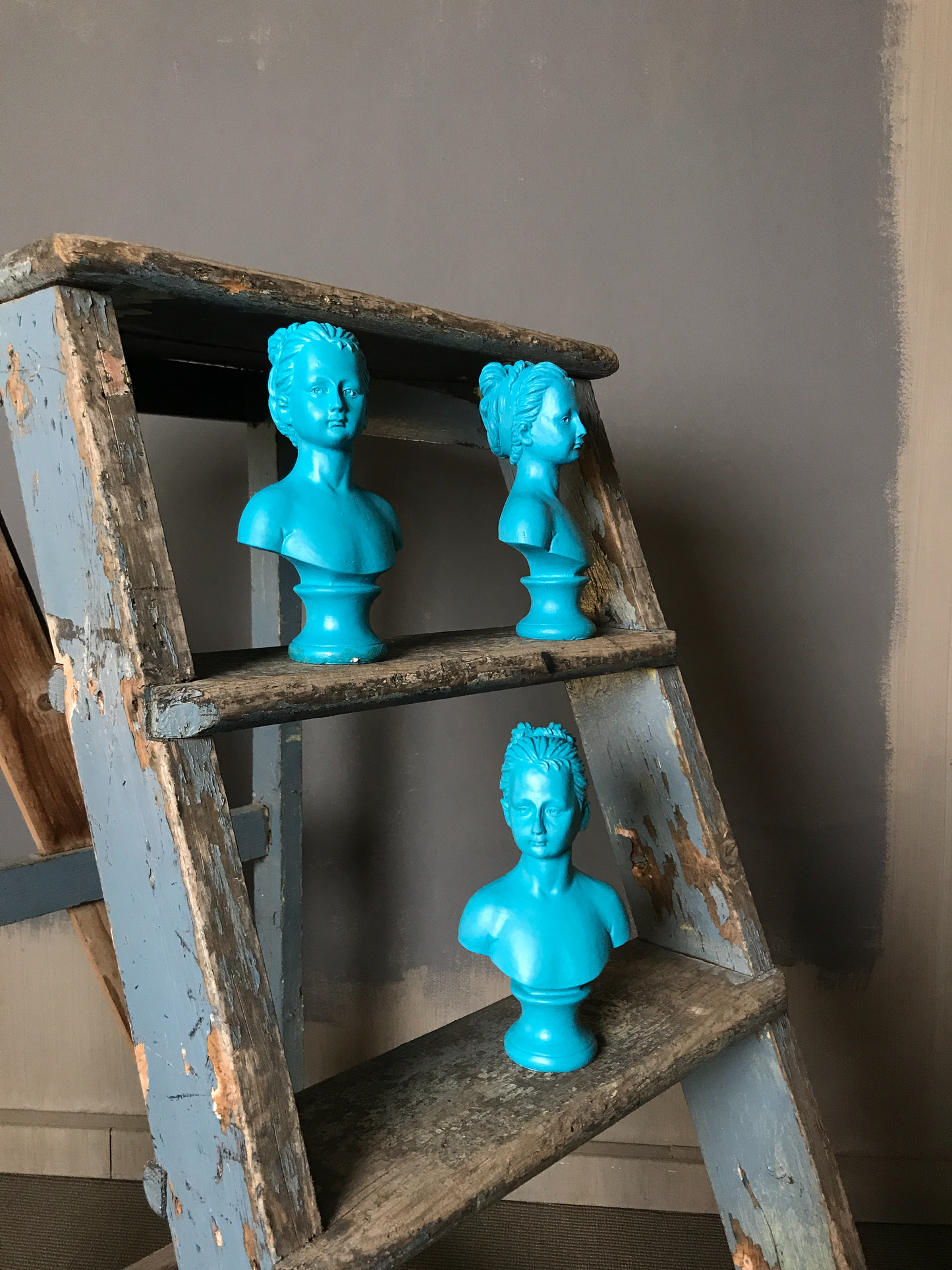 Helena Turquoise Statuette