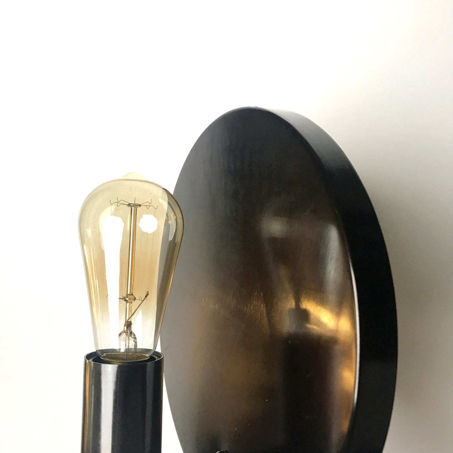 Luna Wall Lamp