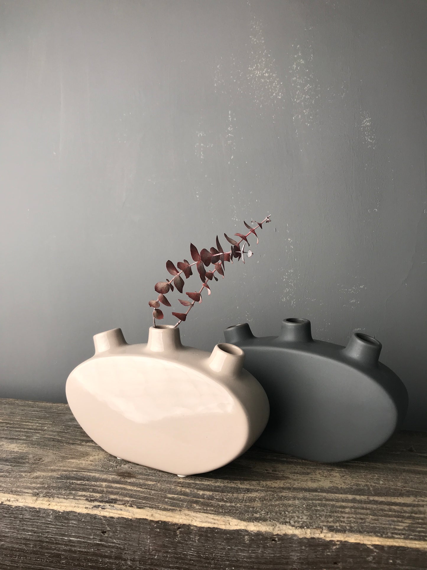 Tris Vase | Matte Grey