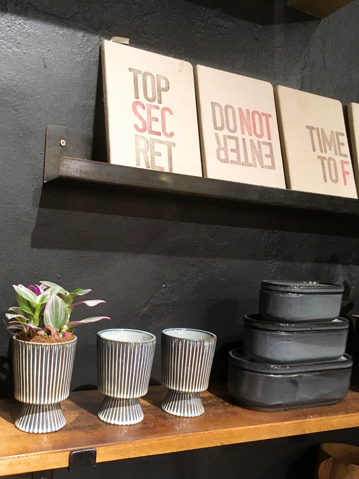 Linea Steel Wall Shelf