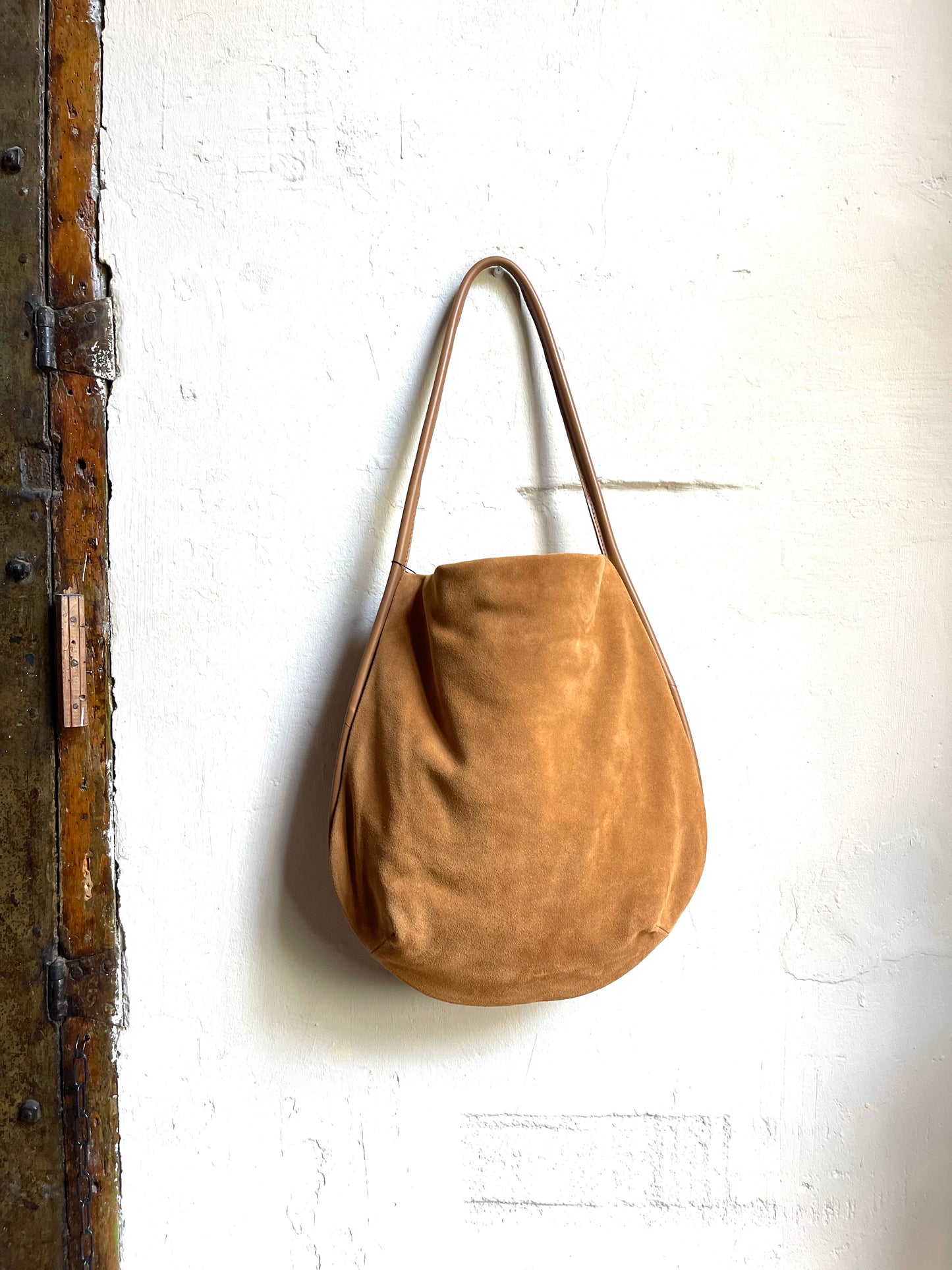 the bea bag | suede