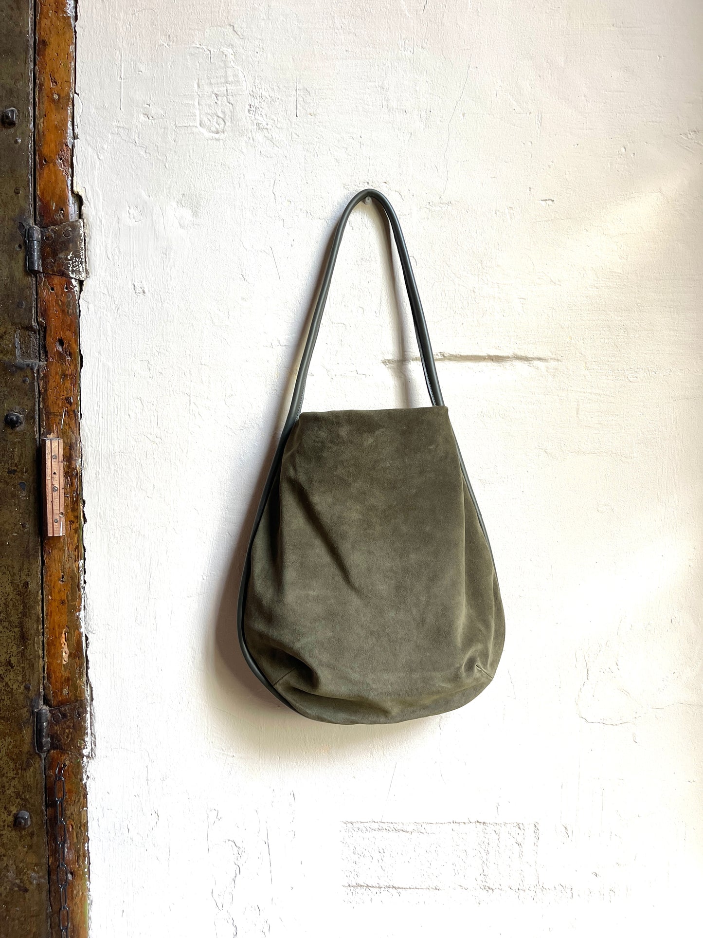 the bea bag | suede