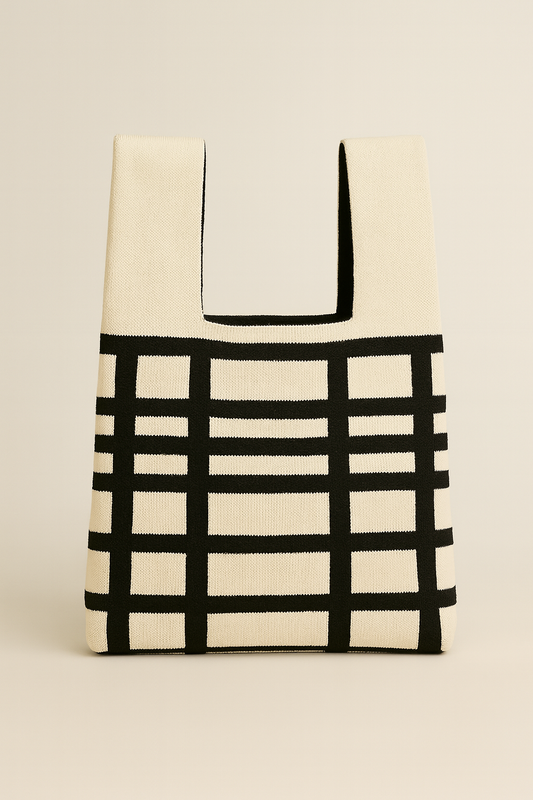 the cute bag {b&w grid}